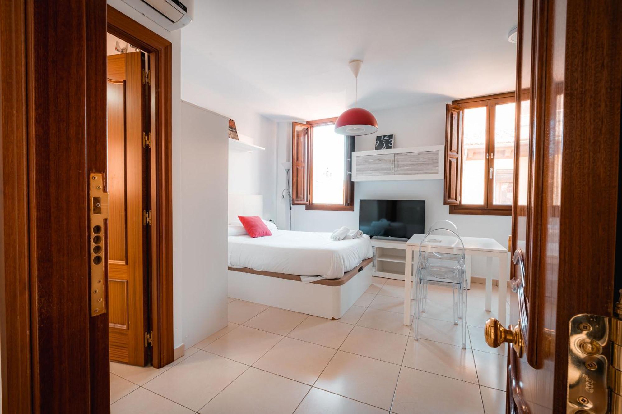 Qh Elvira Apartment Granada Exterior photo