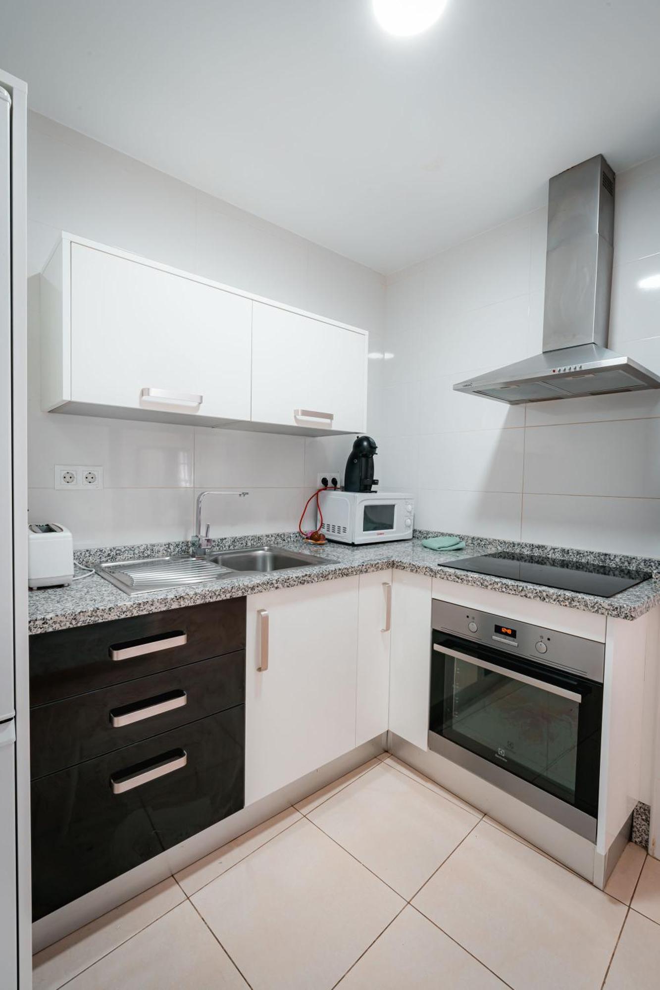 Qh Elvira Apartment Granada Exterior photo