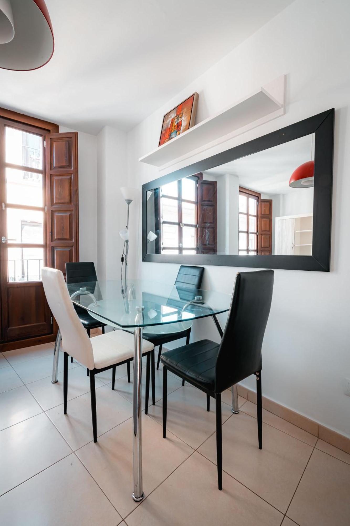 Qh Elvira Apartment Granada Exterior photo